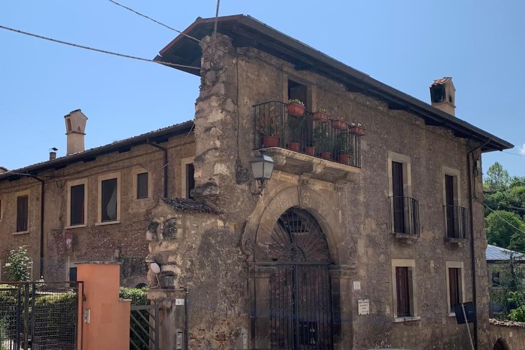 Caldora Apartment LʼAquila Eksteriør bilde